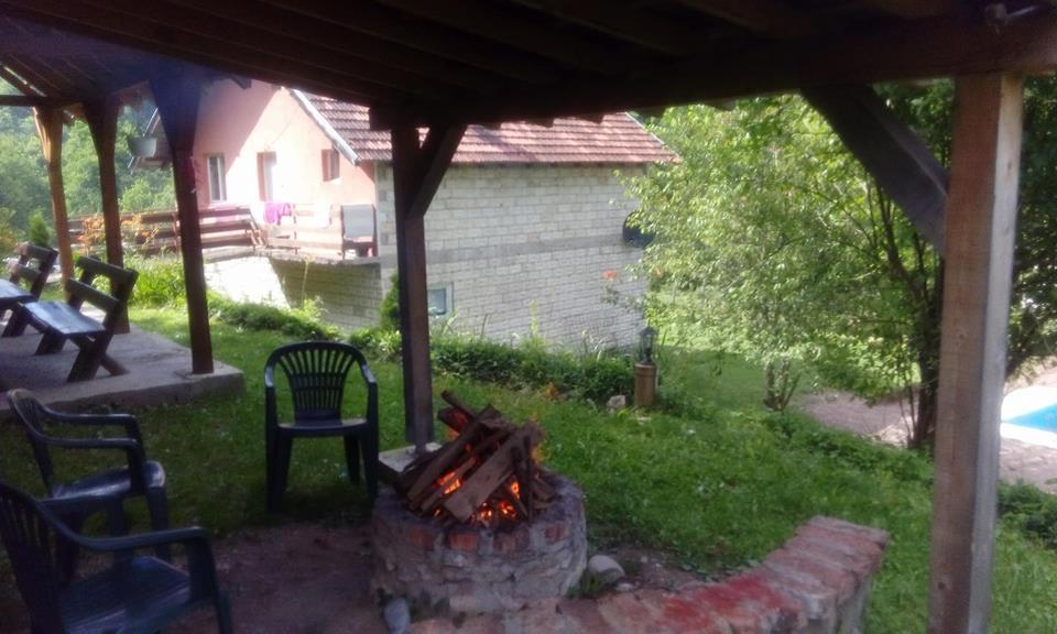 Guest House Radovic Tjentiste Exterior foto
