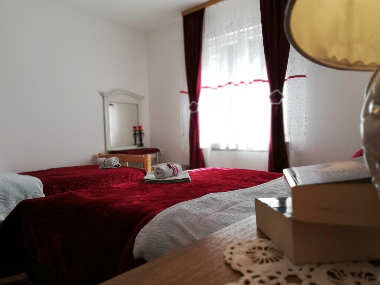 Guest House Radovic Tjentiste Exterior foto